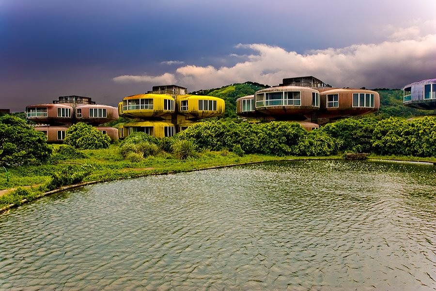 10 Most Interesting Abandoned Settlements and Ghost Towns that Became Tourist Attractions. Wait till you see #7 - The Unique Structure of Sanzhi UFO Houses